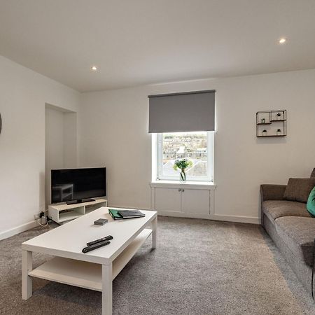 Town Centre Apartment Хауик Екстериор снимка