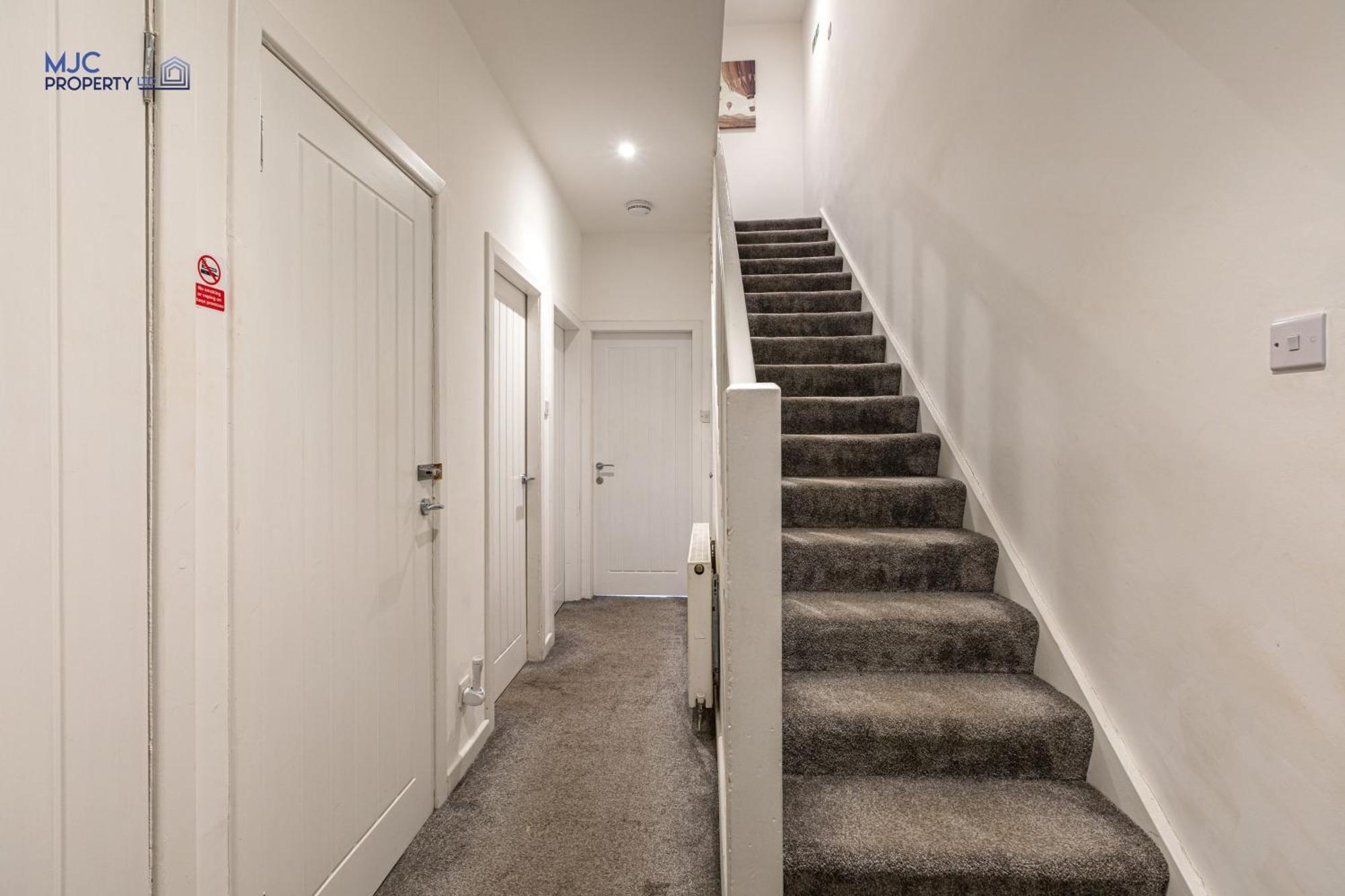 Town Centre Apartment Хауик Екстериор снимка