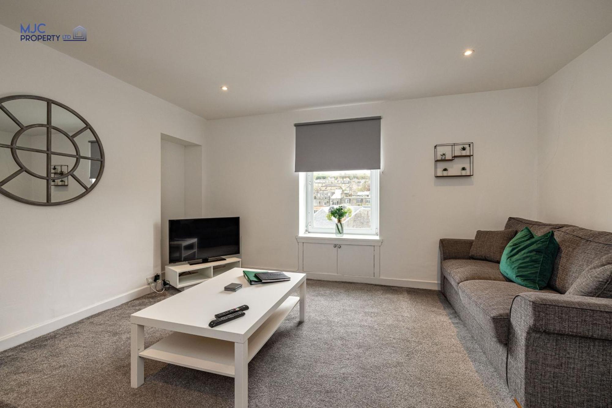 Town Centre Apartment Хауик Екстериор снимка