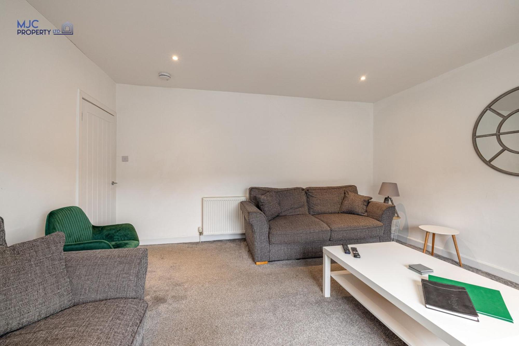 Town Centre Apartment Хауик Екстериор снимка