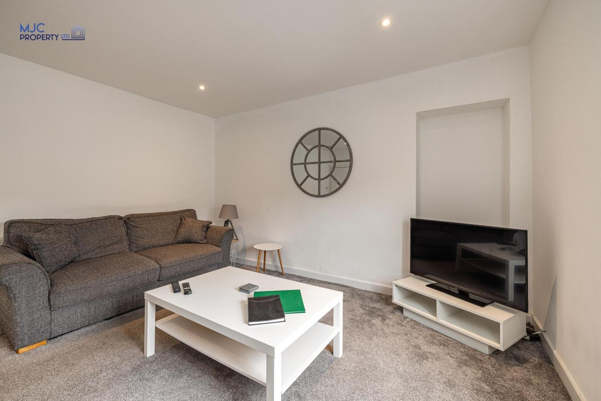 Town Centre Apartment Хауик Екстериор снимка