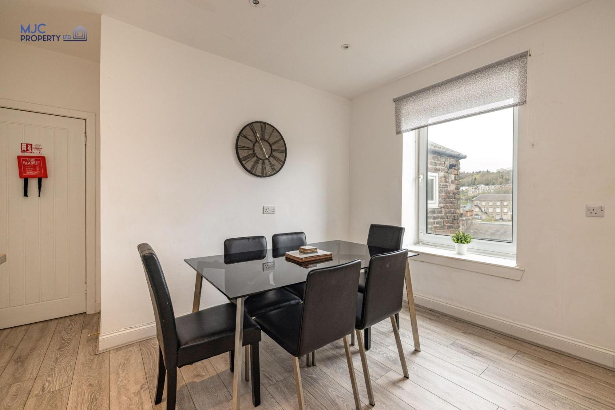 Town Centre Apartment Хауик Екстериор снимка